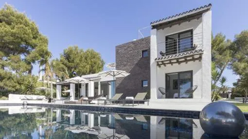 Exquisite Property with Spectacular Sea views in Cala Conta for rent - Ibiza